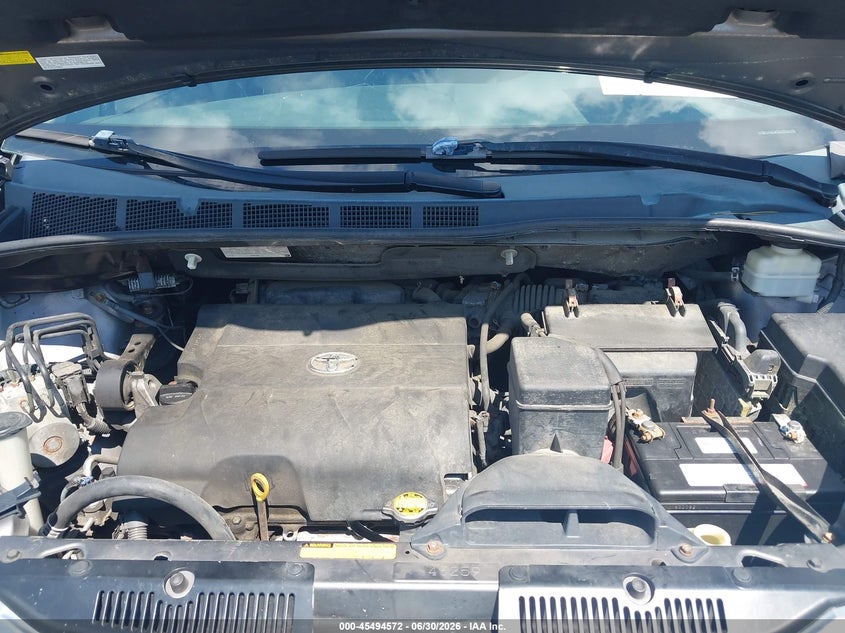 2011 Toyota Sienna VIN 5TDDK3DCXBS027255 IAAI salvage auction — LEFT SIDE, Salvage (Idaho), sold $1,650 on 2026-07-22 (photo 9)