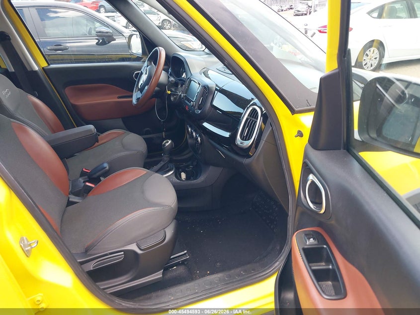 2014 Fiat 500l VIN ZFBCFADH5EZ004603 IAAI salvage auction — REAR END, Rebuildable (Florida), sold $850 on 2026-07-11 (photo 5)