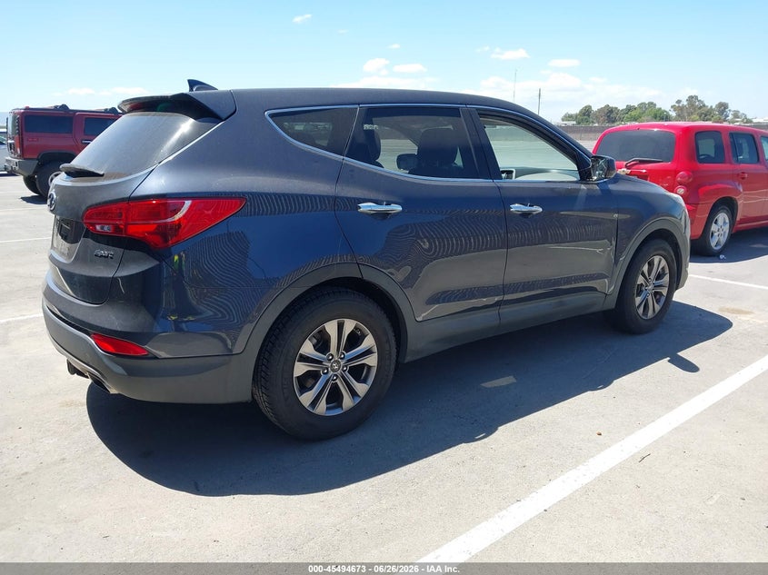 2016 Hyundai Santa fe VIN 5XYZT3LB2GG372361 IAAI salvage auction — NORMAL WEAR, Clear - Dealer Only (California), sold $1,600 on 2026-07-07 (photo 4)