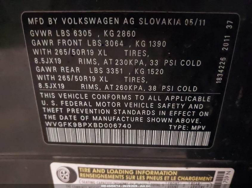 2011 Volkswagen Touareg VIN WVGFK9BPXBD006740 IAAI salvage auction — NORMAL WEAR, Clear (Minnesota), sold $1,450 on 2026-07-08 (photo 9)