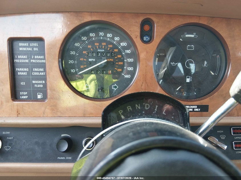 1985 Rolls-royce Silver spur VIN SCAZN42A5FCX12959 IAAI salvage auction — NORMAL WEAR, Clear (South Carolina), sold $3,175 on 2026-07-15 (photo 7)