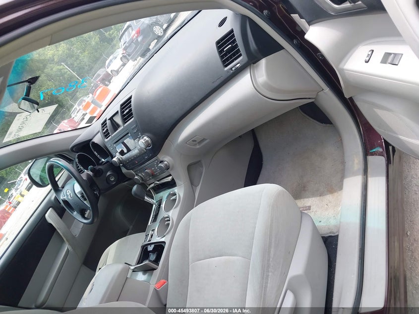2012 Toyota Highlander VIN 5TDBK3EH4CS160855 IAAI salvage auction — FRONT END, Salvage (Virginia), sold $3,050 on 2026-07-28 (photo 5)