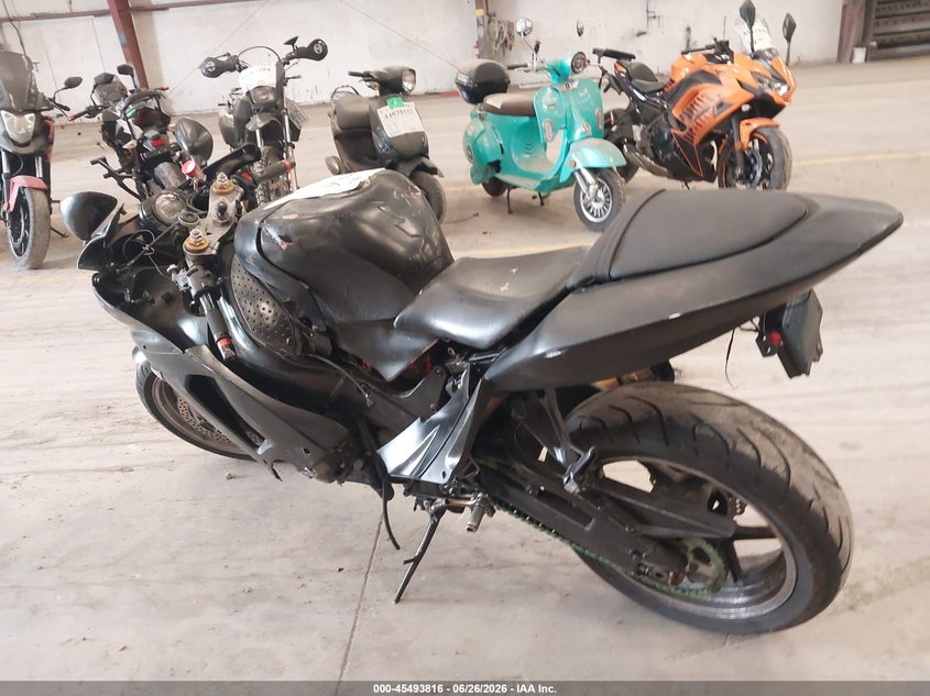 2005 Kawasaki Zx636 VIN JKBZXJC115A018074 IAAI salvage auction — ALL OVER, Salvage (California), sold $25 on 2026-07-29 (photo 3)