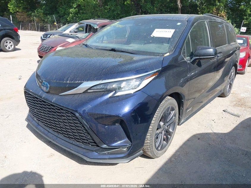 2021 Toyota Sienna VIN 5TDDRKEC2MS028097 IAAI salvage auction — STORM DAMAGE, Salvage (Indiana), sold $12,900 on 2026-07-22 (photo 2)