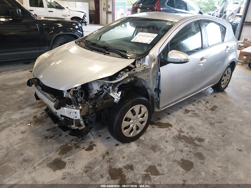 2014 Toyota Prius c VIN JTDKDTB32E1567057 IAAI salvage auction — FRONT END, Salvage (Kentucky), sold $650 on 2026-07-31 (photo 2)