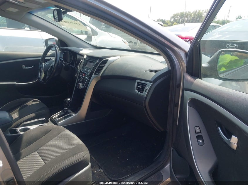 2013 Hyundai Elantra VIN KMHD35LE9DU071415 IAAI salvage auction — NORMAL WEAR, Salvage Title, sold $925 on 2026-07-28 (photo 5)