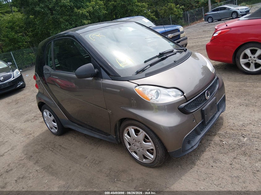 2013 Smart Fortwo VIN WMEEJ3BA3DK694477 IAAI salvage auction — NORMAL WEAR, Clear (District Of Columbia), sold $925 on 2026-07-22 (photo 1)