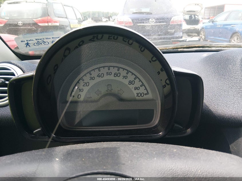 2013 Smart Fortwo VIN WMEEJ3BA3DK694477 IAAI salvage auction — NORMAL WEAR, Clear (District Of Columbia), sold $925 on 2026-07-22 (photo 7)
