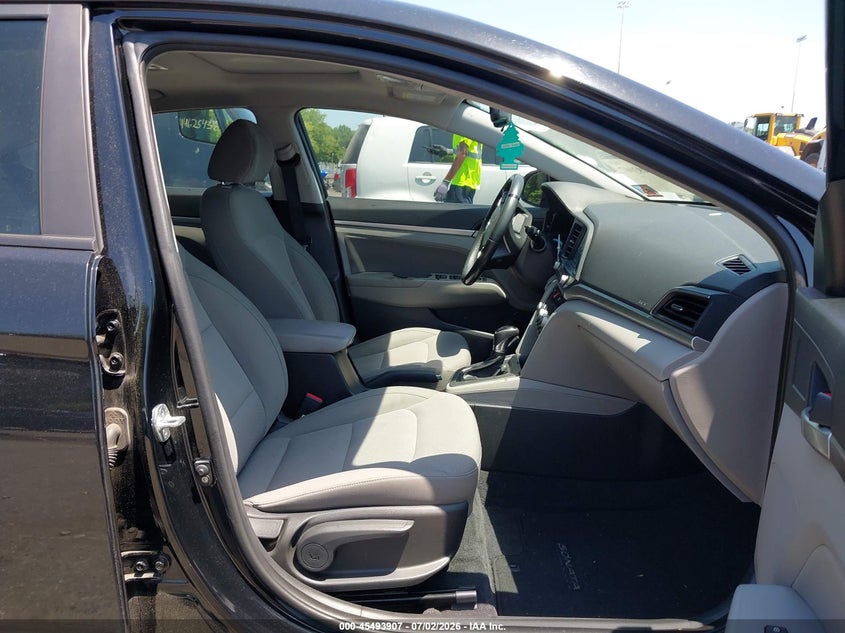 2019 Hyundai Elantra VIN KMHD84LF4KU863621 IAAI salvage auction — REAR END, Salvage (Arizona), sold $3,700 on 2026-07-20 (photo 5)