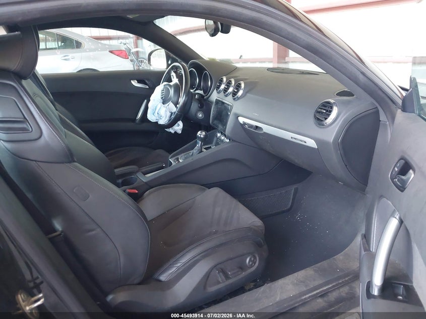 2010 Audi Tt VIN TRUFFAFK7A1015474 IAAI salvage auction — RIGHT FRONT, Mv-907A (New York), sold $600 on 2026-07-31 (photo 5)
