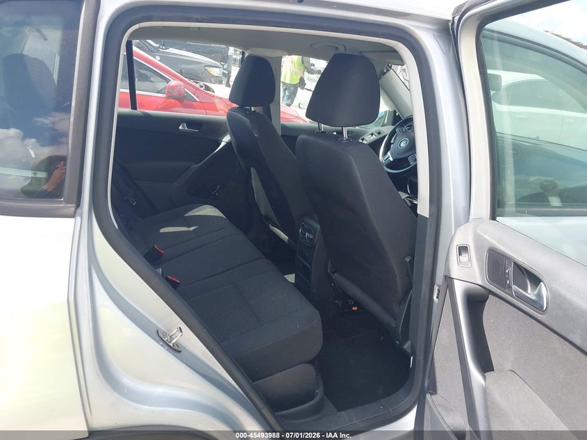 2014 Volkswagen Tiguan VIN WVGAV3AX4EW596748 IAAI salvage auction — LEFT REAR, Salvage (Texas), sold $1,425 on 2026-08-04 (photo 8)