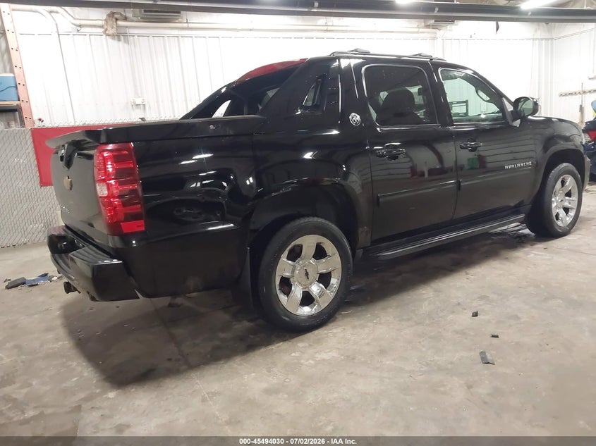 2013 Chevrolet Avalanche VIN 3GNTKEE72DG296738 IAAI salvage auction — HAIL, Salvage (Iowa), sold $7,700 on 2026-08-11 (photo 4)