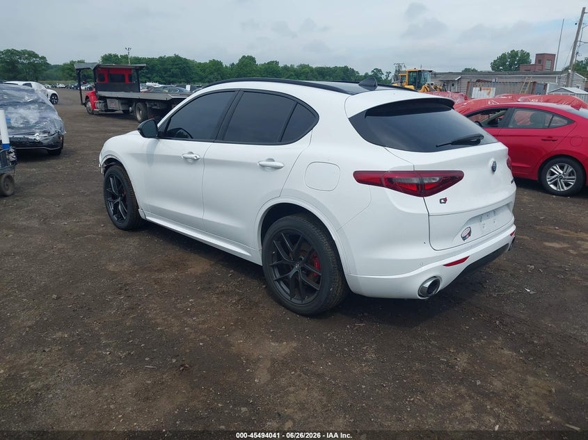 2021 Alfa romeo Stelvio VIN ZASPAKBN0M7D13652 IAAI salvage auction — FRONT END, Wait Title, sold $10,500 on 2026-08-22 (photo 3)