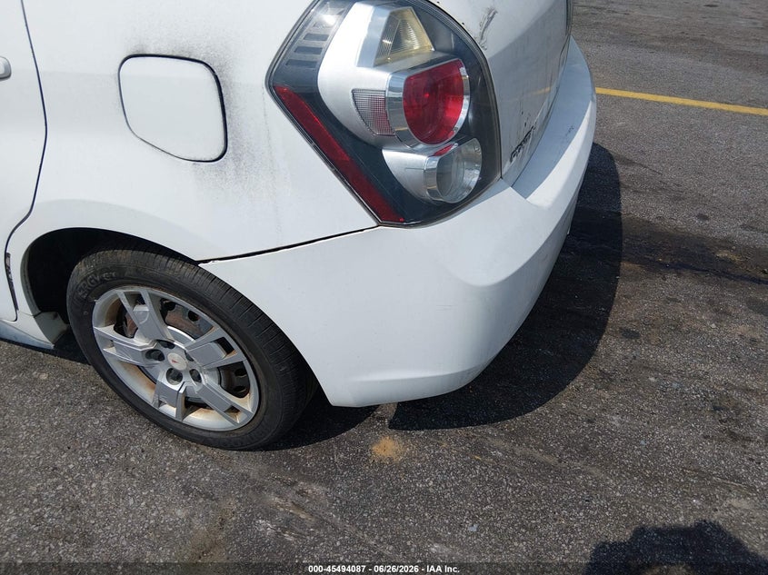 2010 Pontiac Vibe VIN 5Y2SP6E07AZ414518 IAAI salvage auction — NORMAL WEAR, Clear (South Carolina), sold $275 on 2026-07-29 (photo 6)
