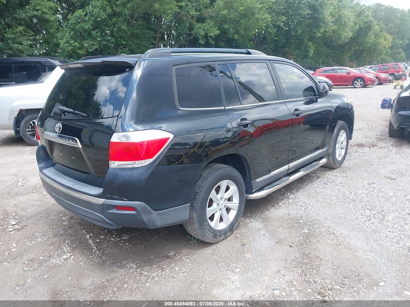 2011 Toyota Highlander VIN 5TDZA3EH1BS013537 IAAI salvage auction — FRONT END, Clear (Indiana), sold $1,100 on 2026-07-29 (photo 4)