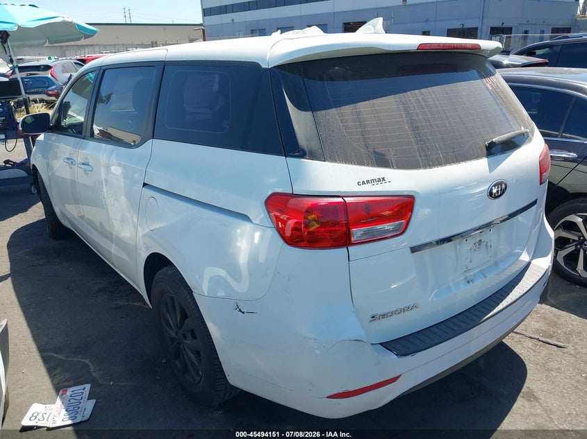 2017 Kia SEDONA VIN KNDMA5C10H6258494 IAAI salvage auction — LEFT & RIGHT, Salvage Title, sold $1,750 on 2026-07-15 (photo 3)