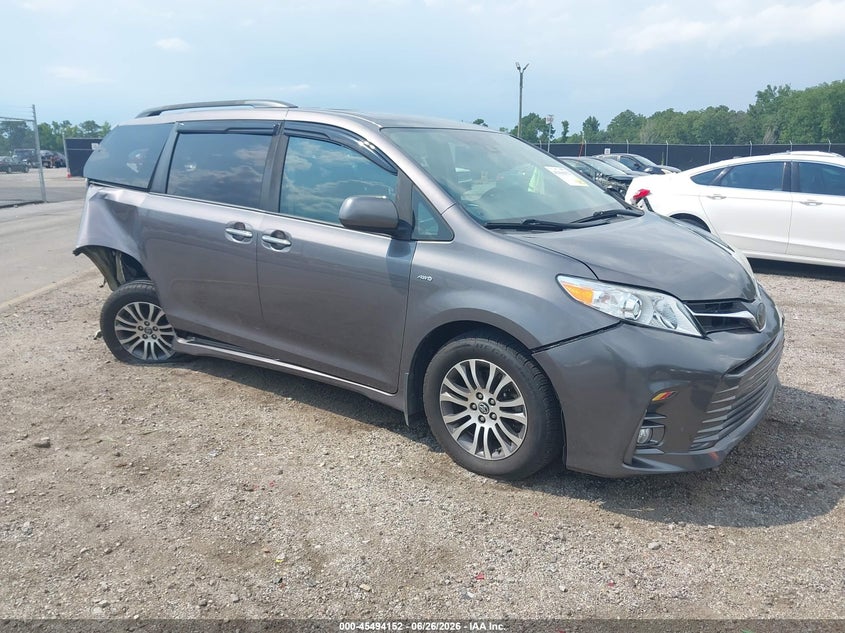 2019 Toyota Sienna VIN 5TDYZ3DC7KS999571 IAAI salvage auction — REAR END, Salvage (South Carolina), sold $25 on 2026-07-29 (photo 1)