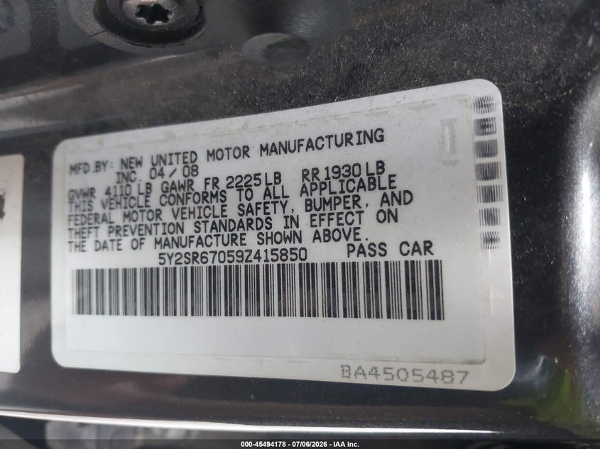 2009 Pontiac Vibe VIN 5Y2SR67059Z415850 IAAI salvage auction — FRONT & REAR, Clear (Indiana), sold $1,000 on 2026-07-29 (photo 9)