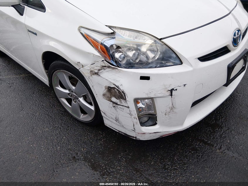 2010 Toyota Prius v VIN JTDKN3DU1A0140245 IAAI salvage auction — RIGHT FRONT, Salvage (California), sold $2,550 on 2026-07-09 (photo 6)