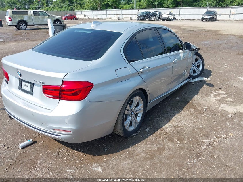 2017 BMW 3er VIN WBA8B9G59HNU50633 IAAI salvage auction — RIGHT FRONT, Salvage (Ohio), sold $3,575 on 2026-07-30 (photo 4)