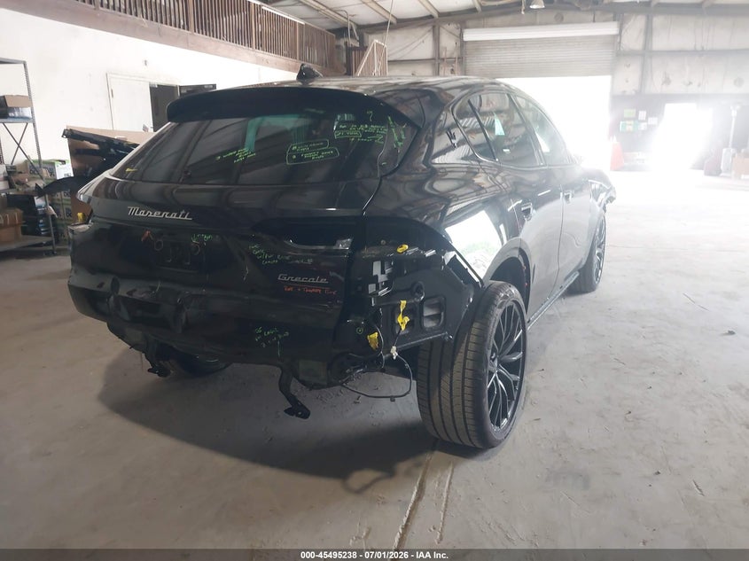 2025 Maserati Grecale VIN ZN6PMDBA7S7463052 IAAI salvage auction — FRONT & REAR, Wait Title, sold $20,200 on 2026-09-14 (photo 4)