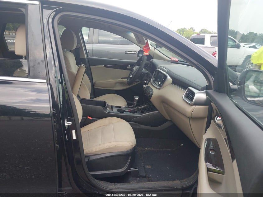 2019 Kia Sorento VIN 5XYPG4A35KG576612 IAAI salvage auction — REAR END, Salvage (Tennessee), sold $3,000 on 2026-07-29 (photo 5)