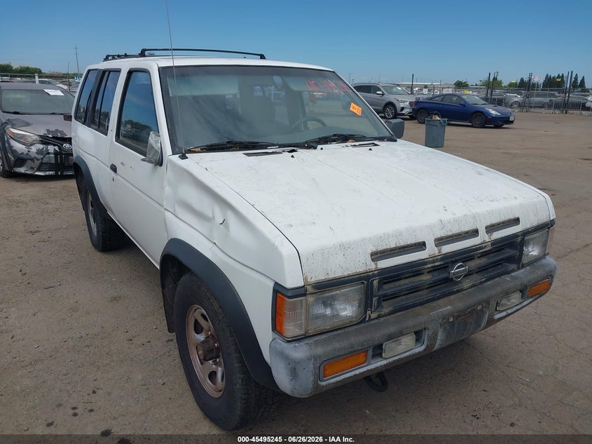 1995 Nissan Pathfinder VIN JN8HD17Y4SW104682 IAAI salvage auction — NORMAL WEAR, Clear - Dealer Only (California), sold $100 on 2026-07-08 (photo 1)
