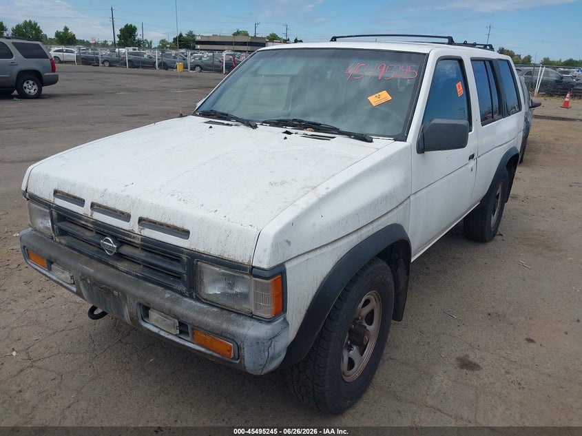 1995 Nissan Pathfinder VIN JN8HD17Y4SW104682 IAAI salvage auction — NORMAL WEAR, Clear - Dealer Only (California), sold $100 on 2026-07-08 (photo 2)