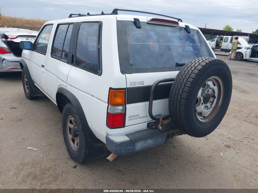 1995 Nissan Pathfinder VIN JN8HD17Y4SW104682 IAAI salvage auction — NORMAL WEAR, Clear - Dealer Only (California), sold $100 on 2026-07-08 (photo 3)