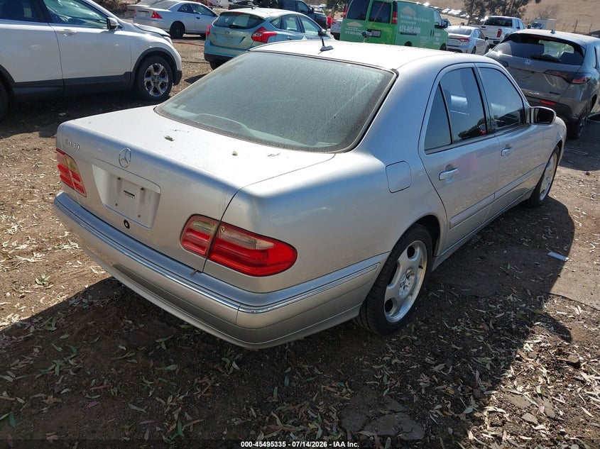 2002 Mercedes-benz E-class VIN WDBJF70J72B488776 IAAI salvage auction — NORMAL WEAR, Clear - Dealer Only (California), sold $425 on 2026-07-21 (photo 4)