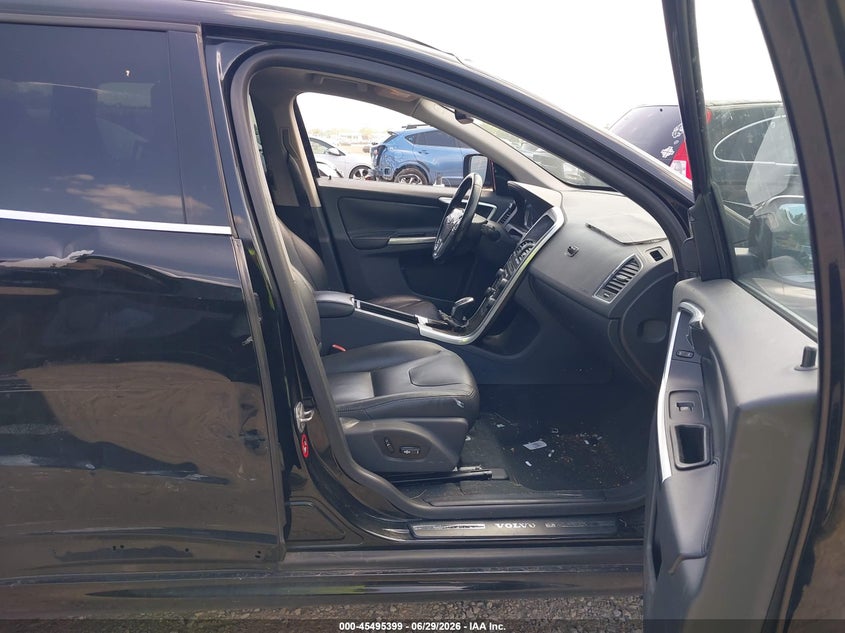2015 Volvo Xc60 VIN YV440MDB6F2621791 IAAI salvage auction — NORMAL WEAR, Original (Ohio), sold $375 on 2026-07-29 (photo 5)