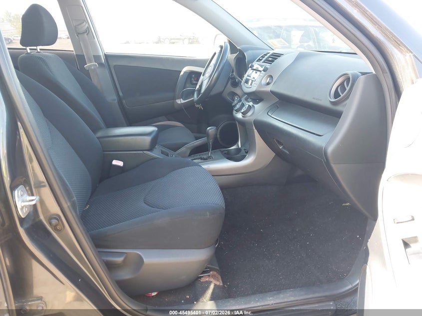 2006 Toyota Rav4 VIN JTMBD32V066013120 IAAI salvage auction — NORMAL WEAR, Clear (New York), sold $2,100 on 2026-07-28 (photo 5)