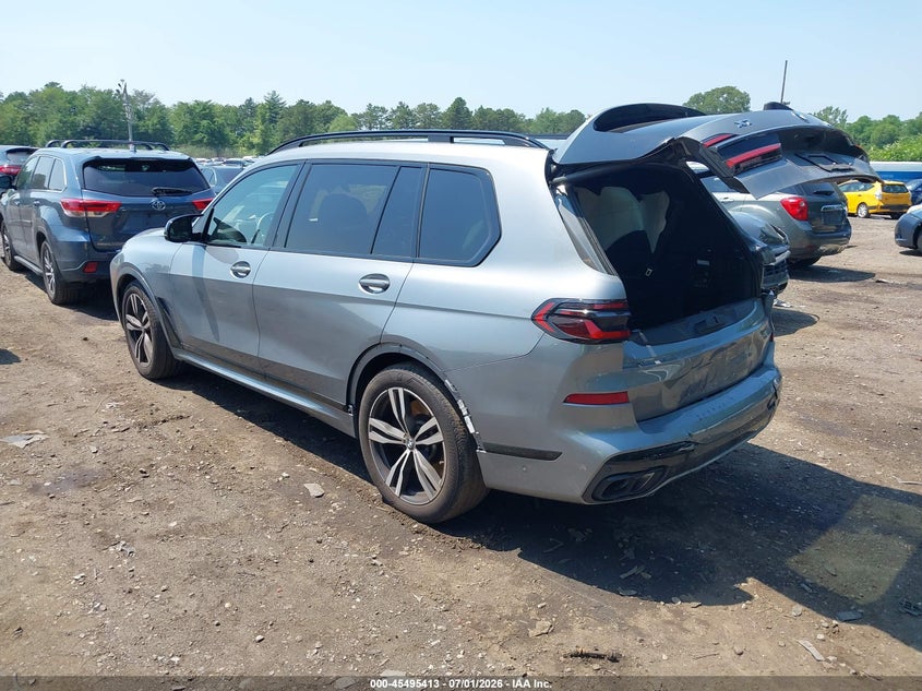 2025 BMW X7 VIN 5UX33EM09S9W51152 IAAI salvage auction — REAR END, Mv-907A (New York), sold $44,500 on 2026-07-13 (photo 3)