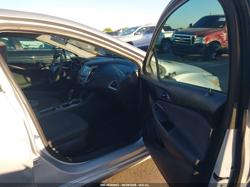 2018 Chevrolet Cruze VIN 1G1BC5SM8J7178804 IAAI salvage auction — SIDE, Salvage (Arizona), sold $1,350 on 2026-08-03 (photo 5)