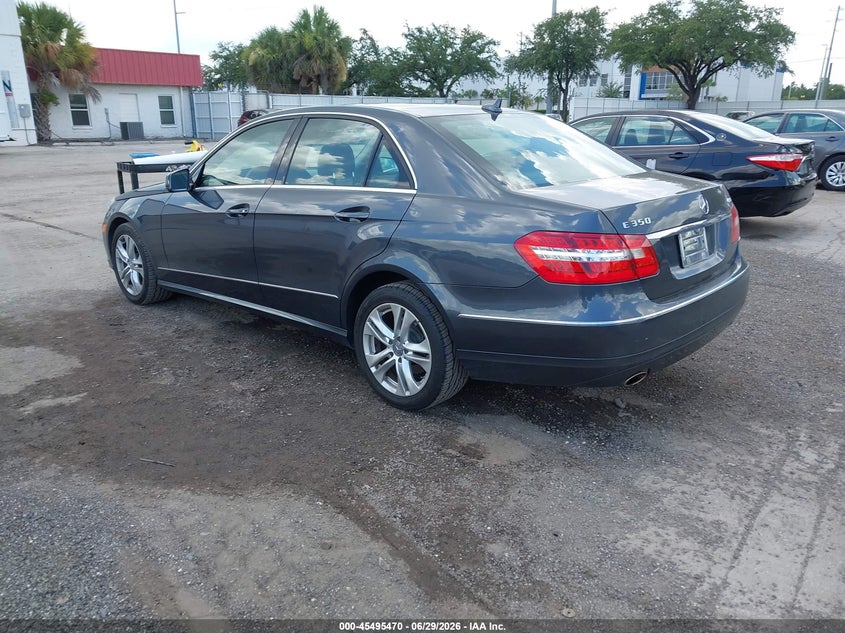 2011 Mercedes-benz E-class VIN WDDHF8HB7BA325592 IAAI salvage auction — NORMAL WEAR, Clear (Florida), sold $1,050 on 2026-07-15 (photo 3)