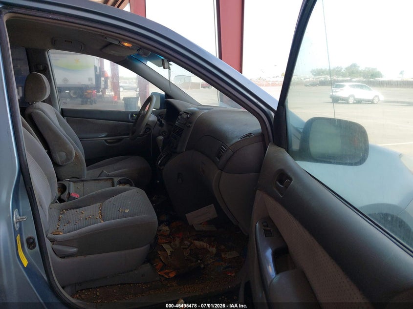 2006 Toyota Sienna VIN 5TDZA23C06S446208 IAAI salvage auction — NORMAL WEAR, Clear - Dealer Only (California), sold $550 on 2026-07-14 (photo 5)
