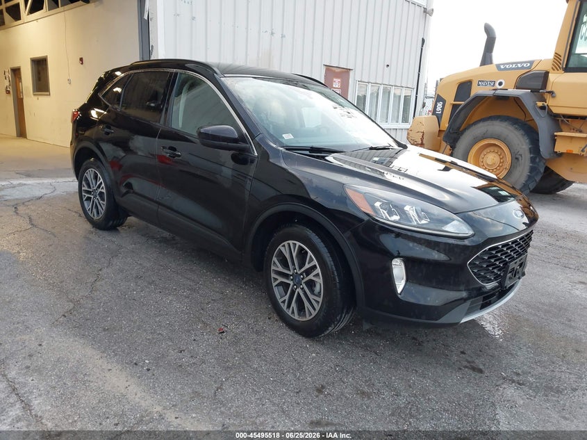 2020 Ford Escape VIN 1FMCU9H99LUC09402 — IAAI salvage auction photo