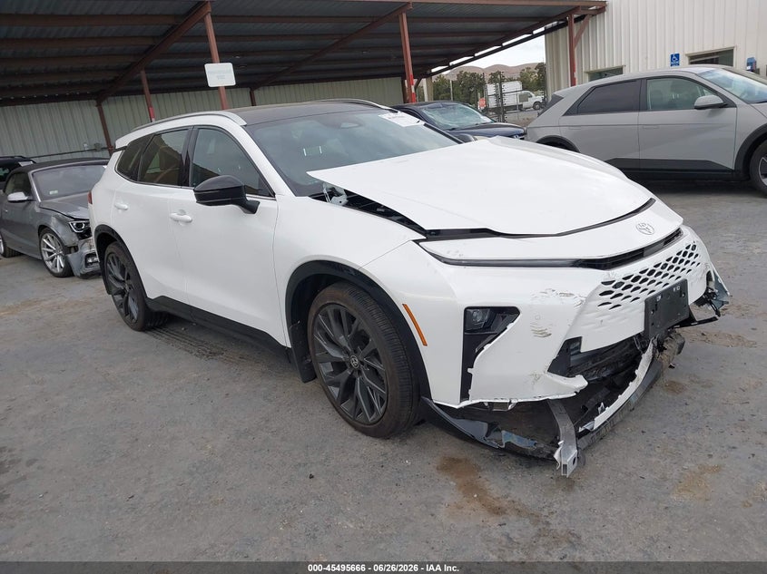 2026 Toyota Crown signia VIN JTDACAAJ3T3039239 IAAI salvage auction — FRONT END, Salvage (California), sold $17,600 on 2026-07-20 (photo 1)