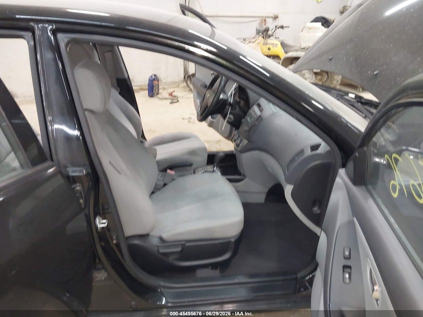 2010 Hyundai Elantra VIN KMHDU4AD6AU113410 IAAI salvage auction — REAR END, Salvage (Pennsylvania), sold $375 on 2026-07-10 (photo 5)