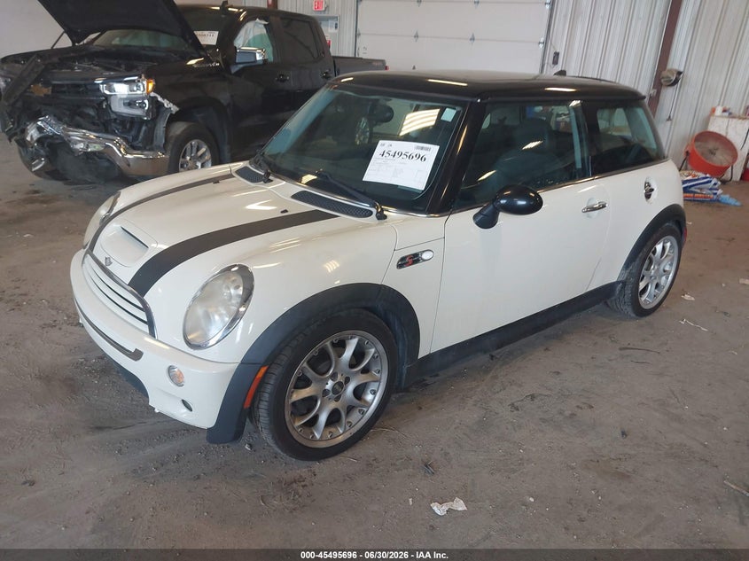 2005 Mini Cooper VIN WMWRE33585TG98235 IAAI salvage auction — UNDERCARRIAGE, Clear (Michigan), sold $550 on 2026-08-04 (photo 2)