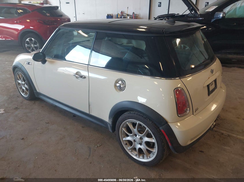 2005 Mini Cooper VIN WMWRE33585TG98235 IAAI salvage auction — UNDERCARRIAGE, Clear (Michigan), sold $550 on 2026-08-04 (photo 3)