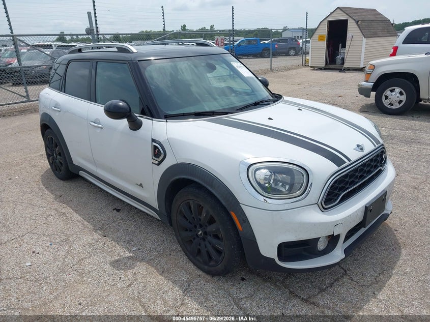 2017 Mini Countryman VIN WMZYT5C36H3D80147 IAAI salvage auction — WATER/FLOOD, Salvage (Illinois), sold $550 on 2026-08-29 (photo 1)