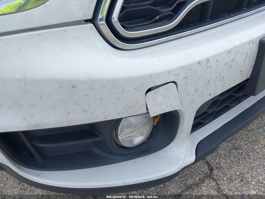 2017 Mini Countryman VIN WMZYT5C36H3D80147 IAAI salvage auction — WATER/FLOOD, Salvage (Illinois), sold $550 on 2026-08-29 (photo 6)