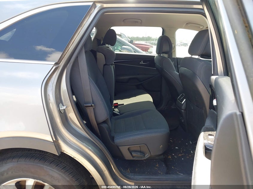 2016 Kia Sorento VIN 5XYPG4A58GG110441 IAAI salvage auction — NORMAL WEAR, Original (Texas), sold $1,000 on 2026-07-23 (photo 8)