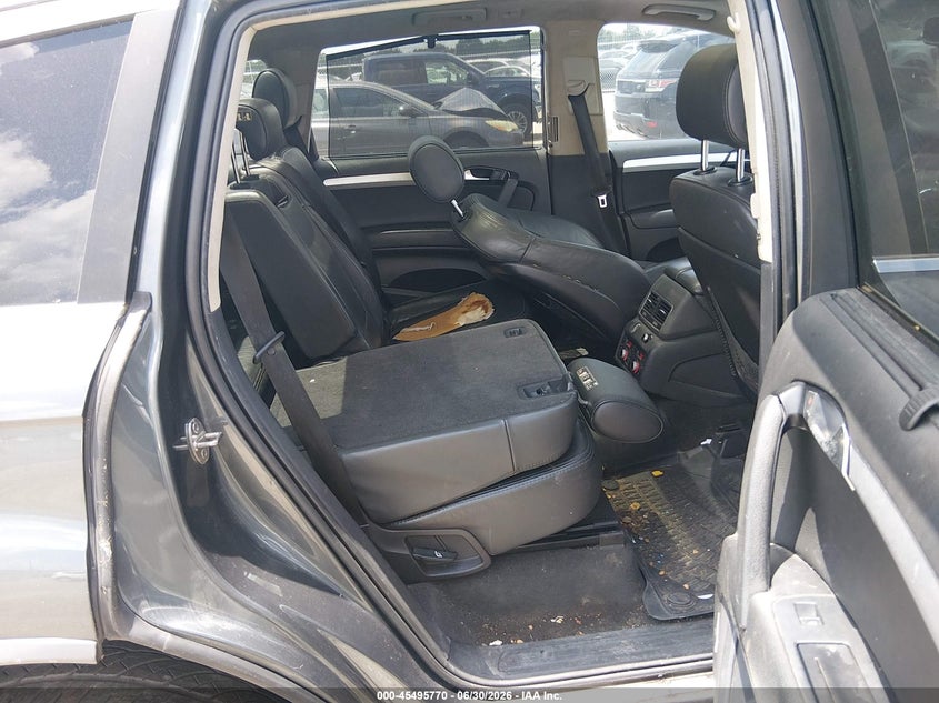 2010 Audi Q7 VIN WA1DVAFE0AD003352 IAAI salvage auction — NORMAL WEAR, Reconstructed (Louisiana), sold $350 on 2026-07-29 (photo 7)