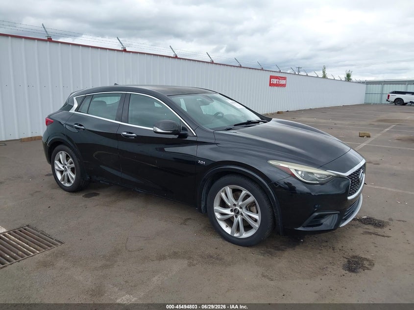 2017 Infiniti Qx30 VIN SJKCH5CP1HA032762 IAAI salvage auction — LEFT FRONT, Salvage Title, sold $1,450 on 2026-07-21 (photo 1)