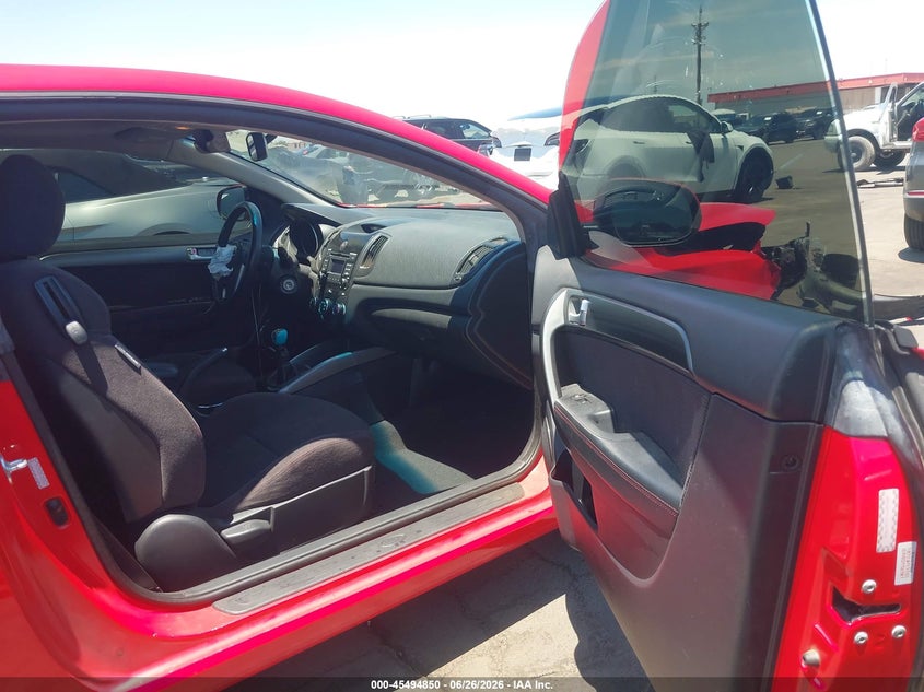 2011 Kia Forte VIN KNAFW6A33B5441998 IAAI salvage auction — RIGHT FRONT, Salvage (Arizona), sold $525 on 2026-07-28 (photo 5)