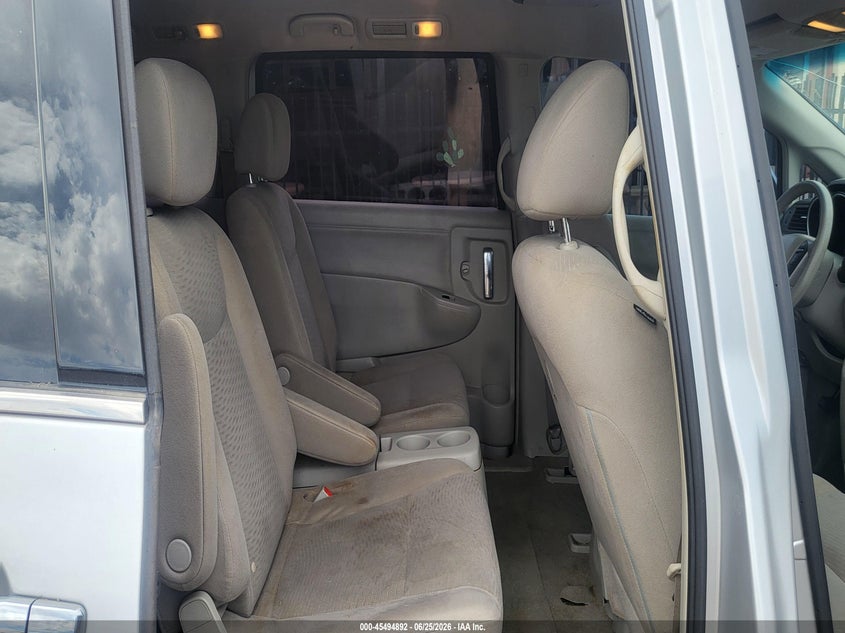 2015 Nissan Quest VIN JN8AE2KP6F9126500 IAAI salvage auction — NORMAL WEAR, Clear (Arizona), sold $2,300 on 2026-07-28 (photo 5)