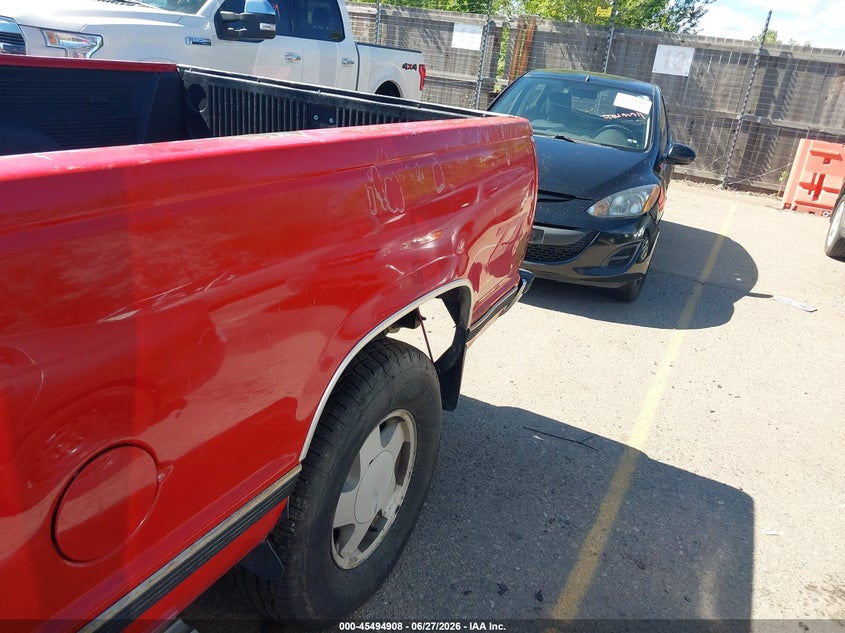 1998 Chevrolet C/k 1500 VIN 2GCEK19R7W1130491 IAAI salvage auction — NORMAL WEAR, Clear (Colorado), sold $1,250 on 2026-07-07 (photo 6)