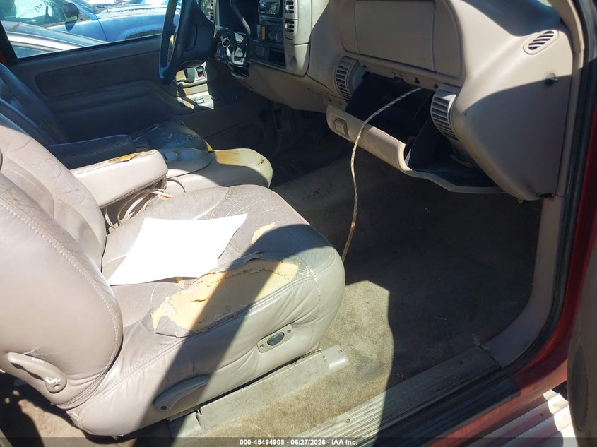 1998 Chevrolet C/k 1500 VIN 2GCEK19R7W1130491 IAAI salvage auction — NORMAL WEAR, Clear (Colorado), sold $1,250 on 2026-07-07 (photo 5)
